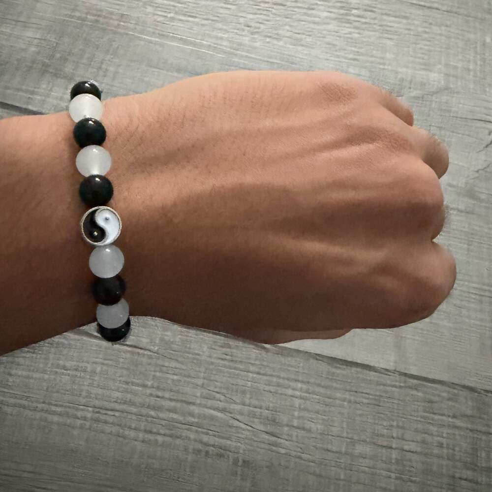 Black Obsidian and White Bead Yin Yang Charm Elastic Bracelet